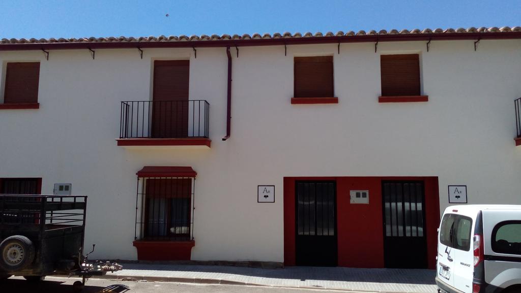 Apartamentos Rurales Casas De Los Maestros Talarrubias Exteriör bild